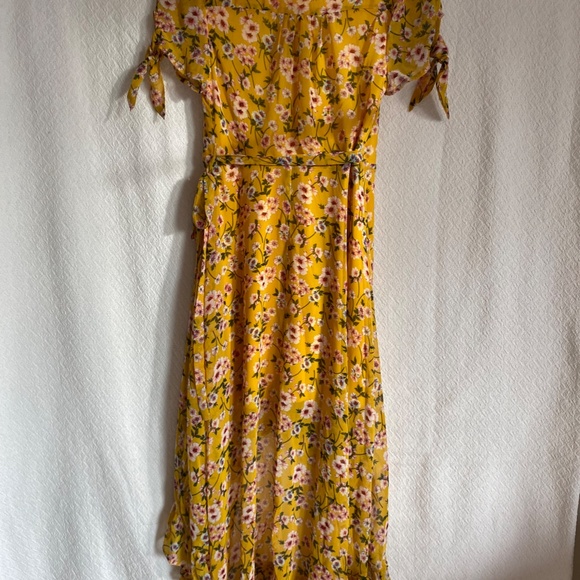 NWT yellow floral dress - Picture 4 of 9